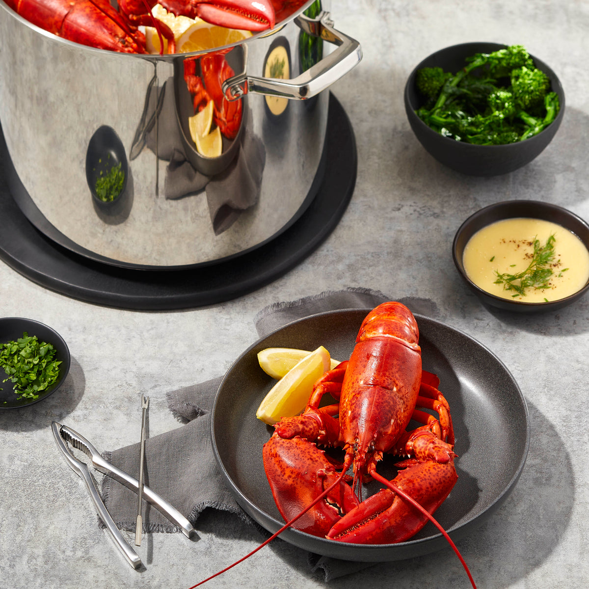 Boiled Lobsters with Beurre Blanc – Paderno
