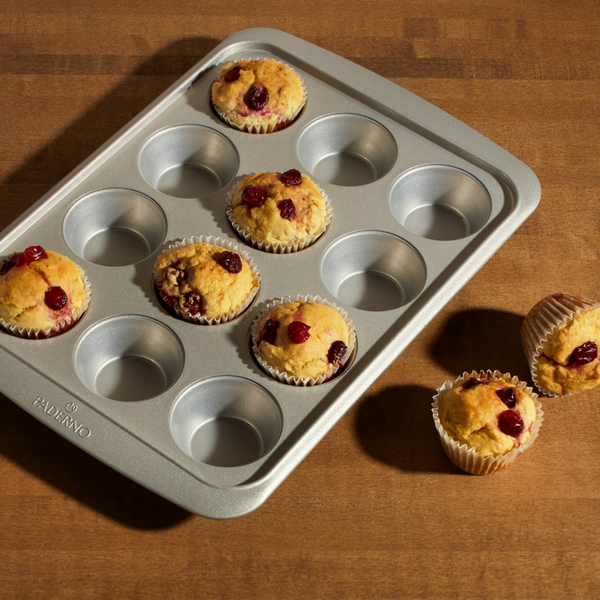 Professional 12-Cup Muffin Pan 